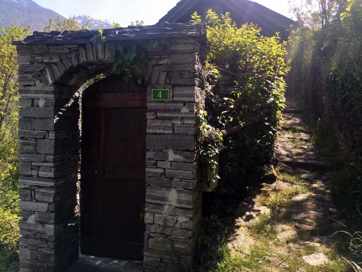 Вілла Rustico "Casa Di Sasso" Інтрагна Екстер'єр фото